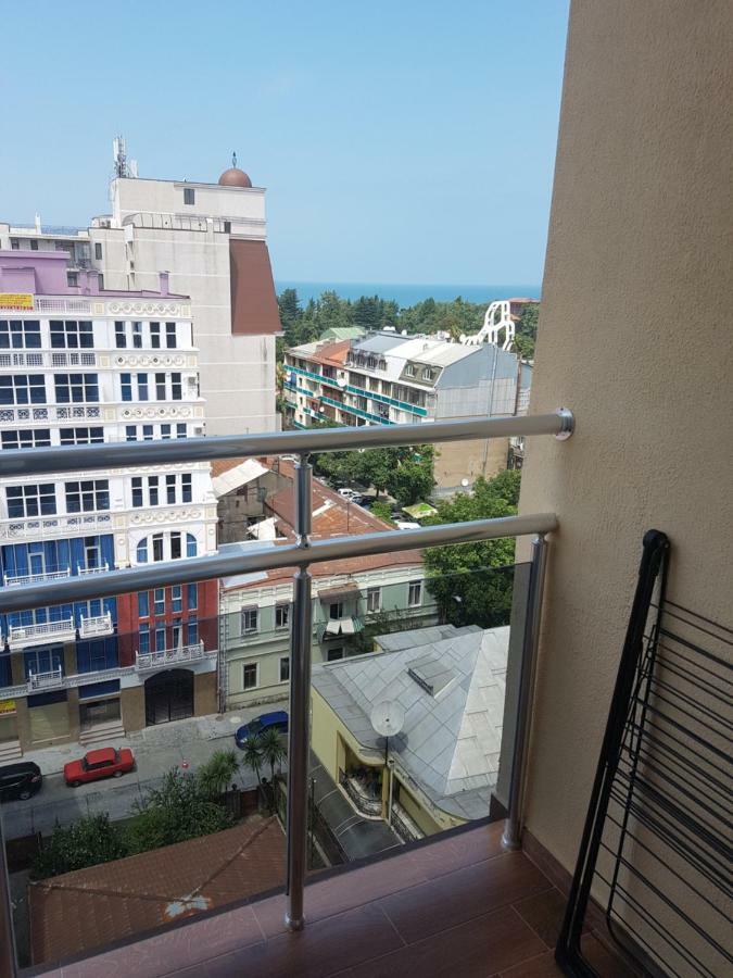 Apartment Lotos Batumi 72 Exterior photo